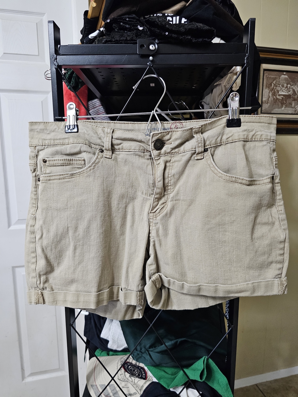 Faded Glory Beige Rolled-Hem Cotton Blend Shorts